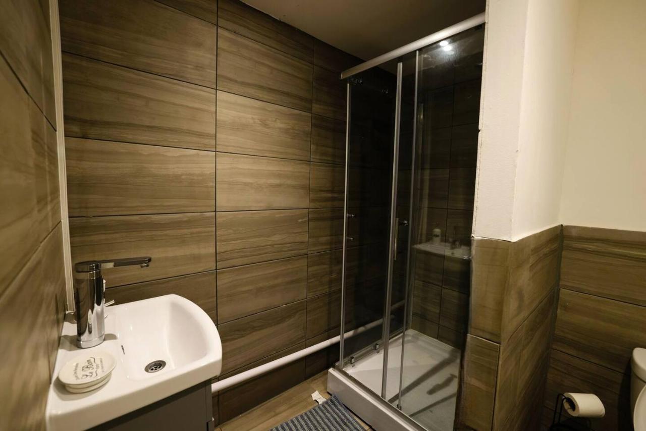 3 Bedroomflat-Free Parking-Wifi-Parking-8People Λονδίνο Εξωτερικό φωτογραφία
