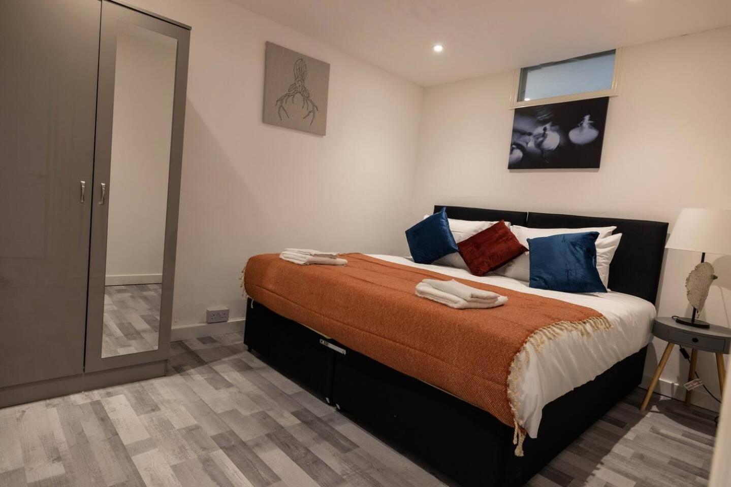 3 Bedroomflat-Free Parking-Wifi-Parking-8People Λονδίνο Εξωτερικό φωτογραφία